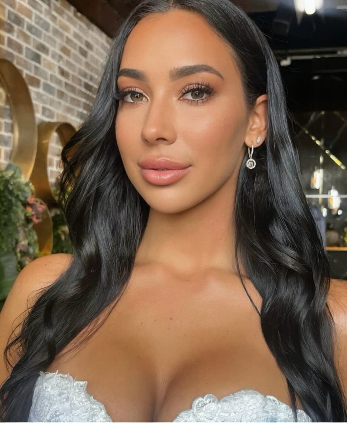 Facetune 16 10 2026 16 33 47