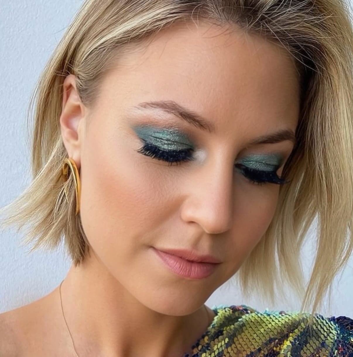 Facetune 14 10 2026 12 10 30